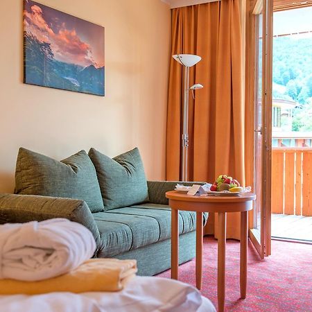 Vivea Gesundheitshotel Bad Goisern Bagian luar foto